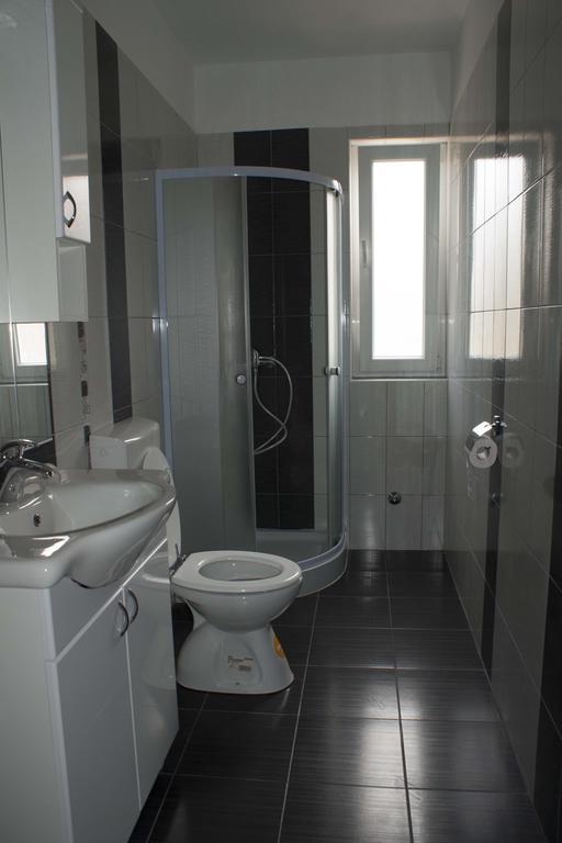 Apartments Martina Bibinje Bagian luar foto