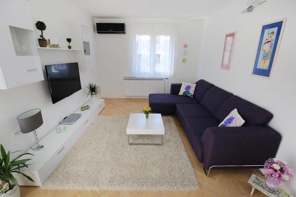 Apartments Martina Bibinje Bagian luar foto