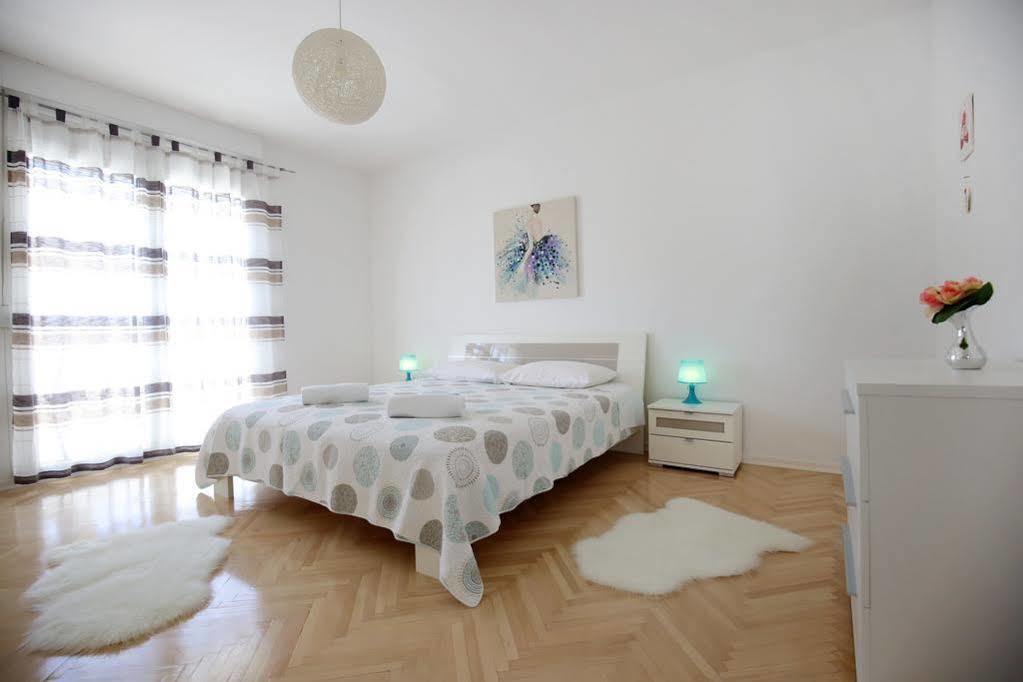 Apartments Martina Bibinje Bagian luar foto